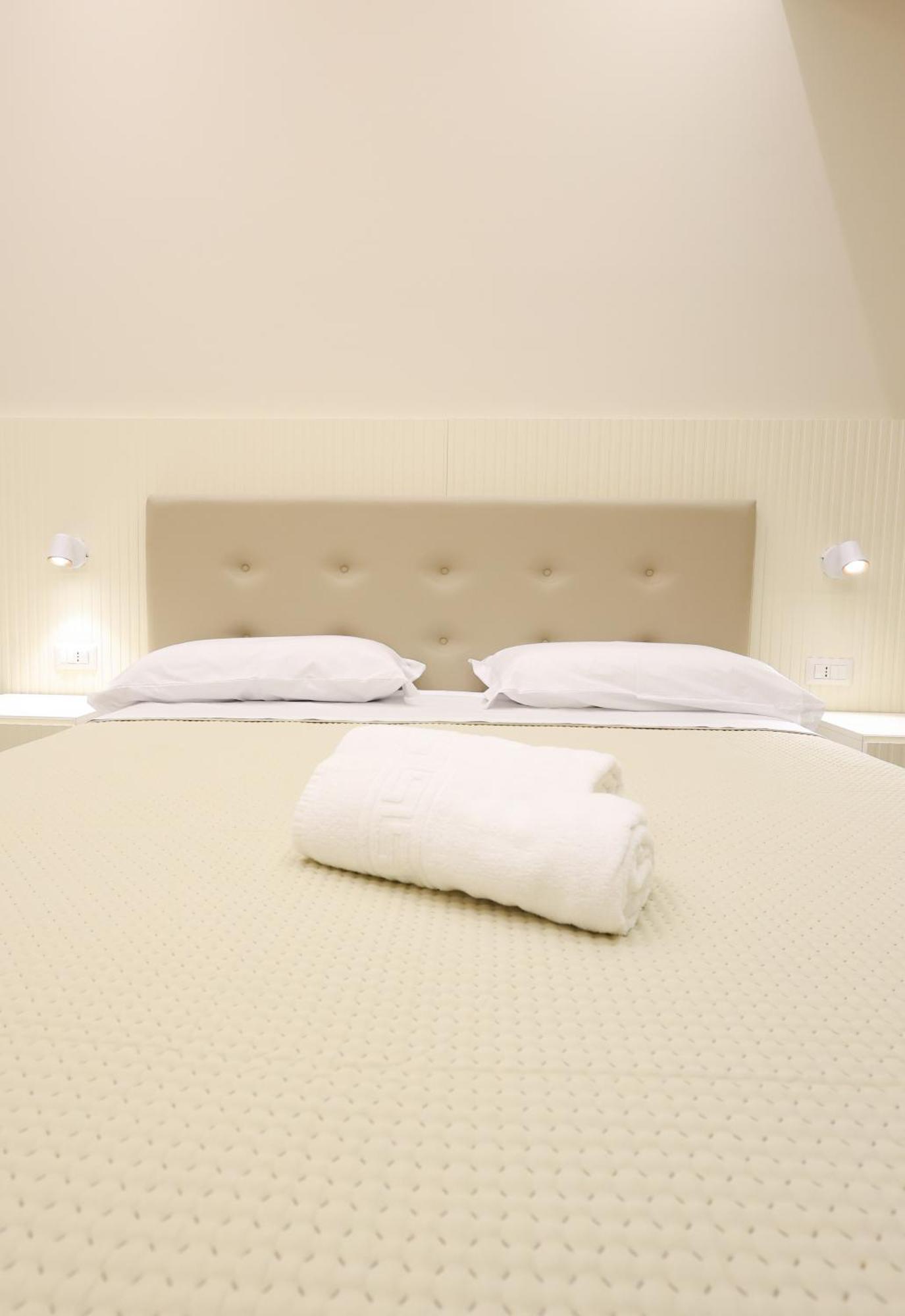 Nazzari B&B Тропеа Екстериор снимка