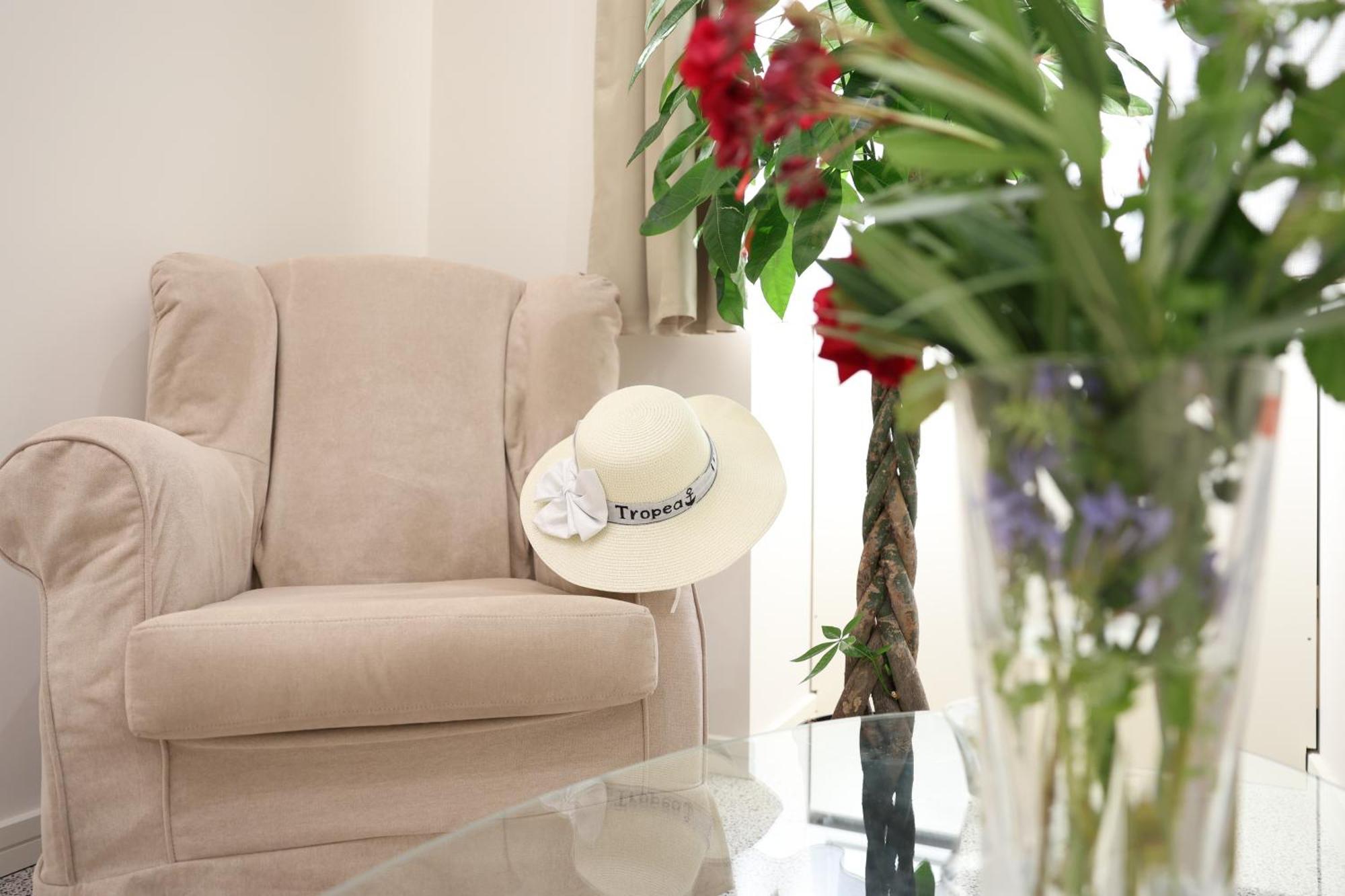 Nazzari B&B Тропеа Екстериор снимка