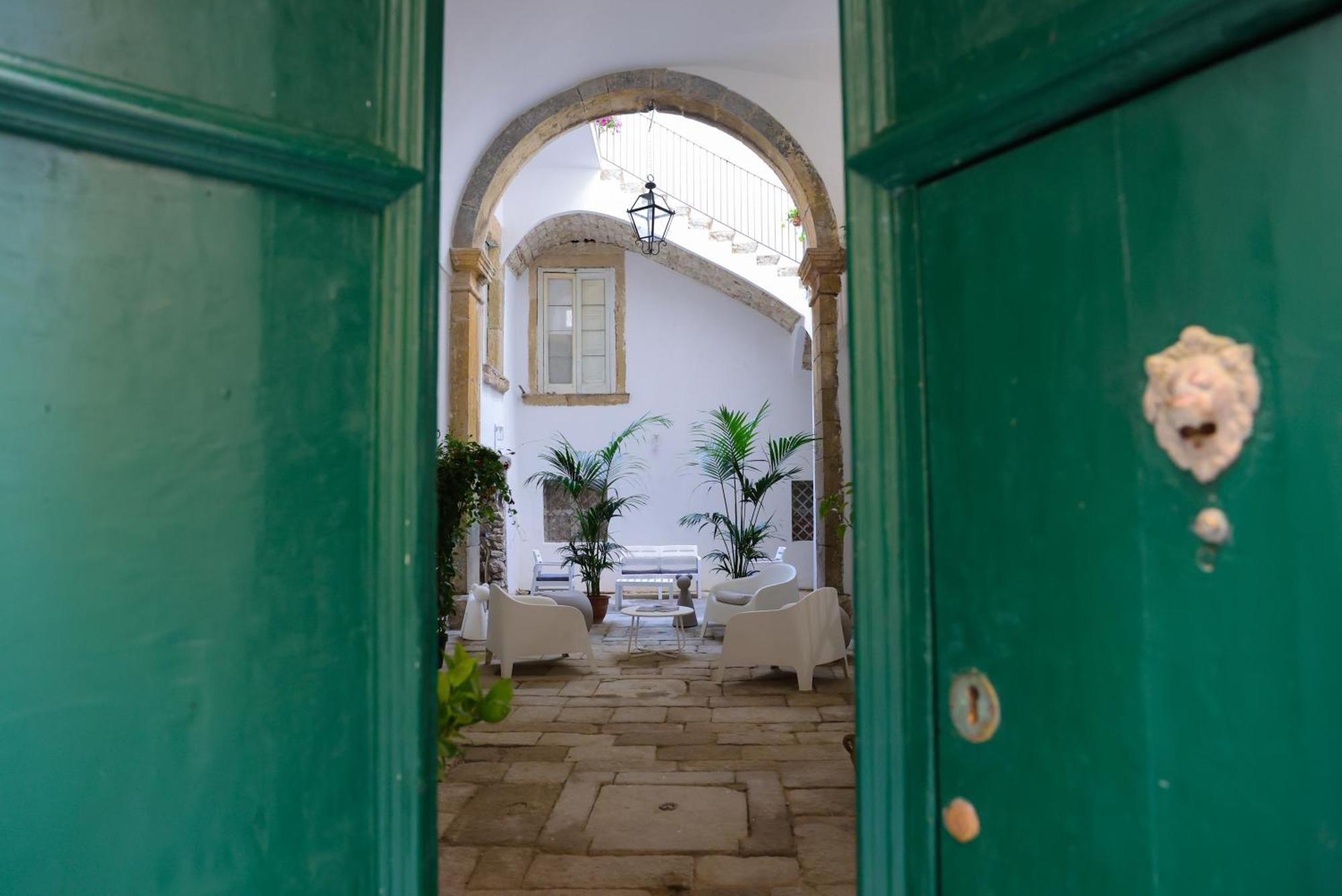 Nazzari B&B Тропеа Екстериор снимка