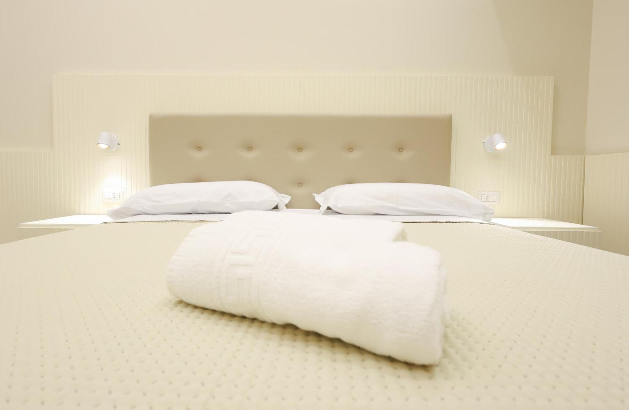 Nazzari B&B Тропеа Екстериор снимка