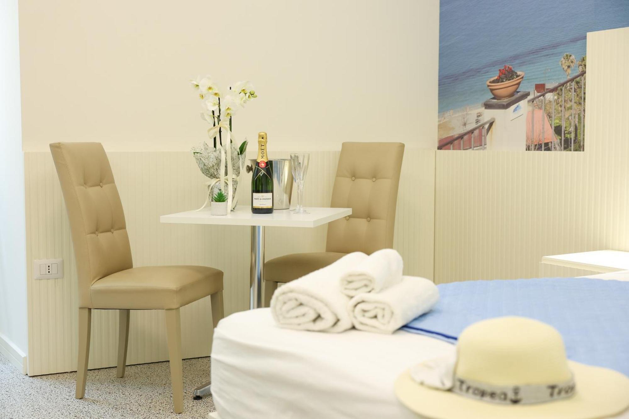 Nazzari B&B Тропеа Екстериор снимка